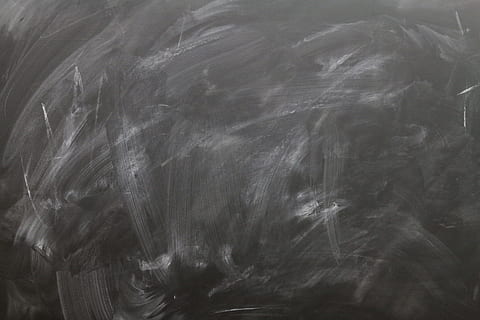 planche, tableau noir, vide, ardoise, école, craie, laisser, éducation, vieux, enseignement, espace de copie, sale, barbouillé, arrière-plans, plein cadre, personne, à l'intérieur, fermer, texturé, salle de cours, la nature, abstrait, bâtiment scolaire, apprentissage, architecture, bâtiment, mouvement, 5K