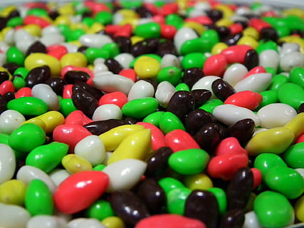 dolce arachide, noccioline, caramella, dolci, dolce, delizioso, luminosa, colorato, multicolore, macro, cibo dolce, grande gruppo di oggetti, scelta, cibo e bevande, fotogramma intero, abbondanza, mangiare malsano, cibo, avvicinamento, nessuno, indulgenza, colore verde, variazione, tentazione, sfondi, in casa, spuntino, 1080P, CC0, dominio pubblico, privo di copyright