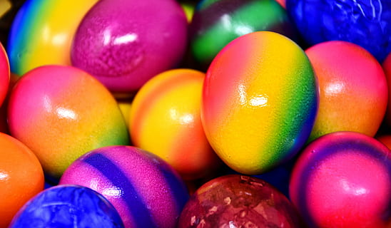 farblich sortiert Kieselstapel, Ostereier, farbig, bunt, Ostern, Ei, Frohe Ostern, gefärbte Ostereier, bunte Eier, gefärbte Eier, gekochte Eier, Farbe, Osterei, gefärbtes Ei, Zoll, schließen, natürliches Produkt, Osternest, mehrfarbig, Lebensmittel, große gruppe von gegenständen, Feier, Vollbild, Essen und Trinken, Urlaub, Nahansicht, keine Leute, Variation, drinnen, Hintergründe, Wahl, Süss, Süßes Essen, rot, 5K, CC0, gemeinfrei, lizenzfrei