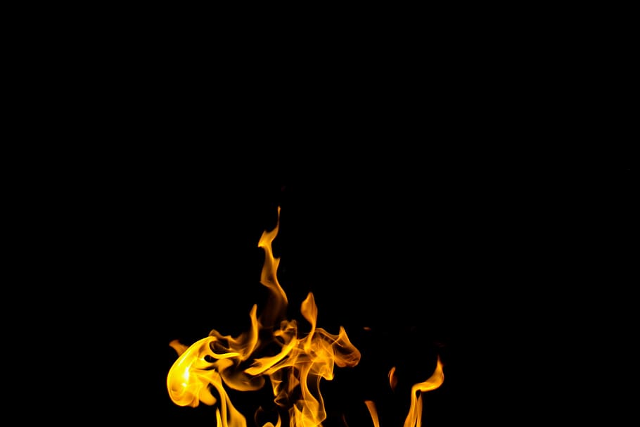 flamme, sort, baggrund, fotografi af flamme, ild, orange, mørk, brænding, brand - naturligt fænomen, varme - temperatur, sort baggrund, kopiere plads, glødende, ingen mennesker, gul, orange farve, nat, bevægelse, studio skud, natur, bål, Camping, skilt, indendørs, sort farve, helvede, 5K