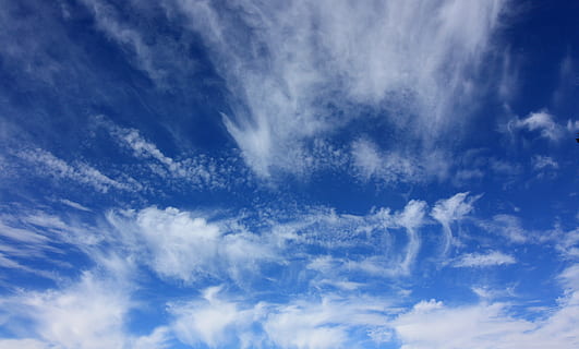 himmel, skyer, skjema, stormfront, skyer form, blå, enorm, skyet, sky - himmel, natur, bakgrunn, scenics, clouds, atmosfære, skjønnhet i naturen, naturskjønnhet - natur, dramatisk himmel, miljø, vind, humøraktig himmel, overskyet, meteorologi, ingen folk, sollys, utendørs, klima, ren, lys, pistrete, 4K, CC0, offentlig domene, opphavsrett gratis