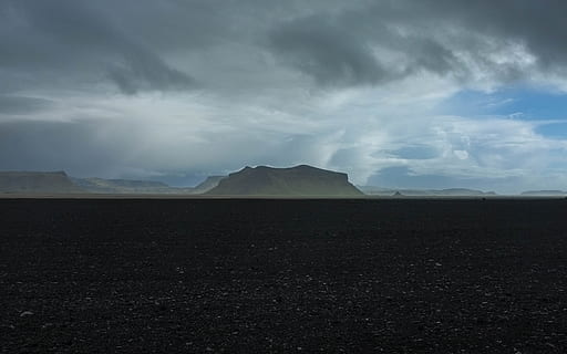 overfladisk, fokus fotografering, sort, bjerg, himmel, skyer, panoramisk, fotografering, rock formation, Sky, overskyet, vejr, natur, sky - himmel, landskab, ingen mennesker, cloudscape, storm, scenics, mørk, tordenvejr, scenics - natur, miljø, skønhed i naturen, rolig scene, ro, jord, ikke-urbane scene, dag, idyllisk, fjern, ørken, udendørs, bjergkæde, klima, tørt klima, 4K, CC0, offentligt domæne, royaltyfrie