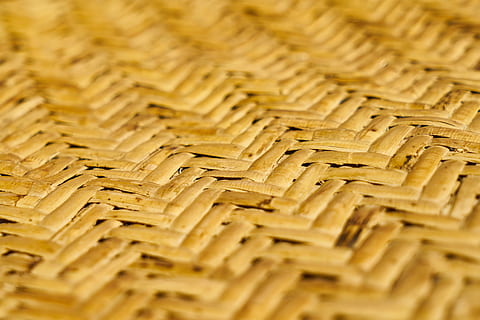 di vimini, cannuccia, struttura, sfondo, giallo, modello, orizzontale, macro, avvicinamento, nessuno, messa a fuoco selettiva, vecchio, fotogramma intero, sfondi, strutturato, in casa, giorno, Marrone, legno - materiale, di fila, concentrarsi sulle conoscenze acquisite, design, storia, legna, astratto, arte e artigianato, incrociato, venatura del legno, foglia di palma, 5K, CC0, dominio pubblico, privo di copyright