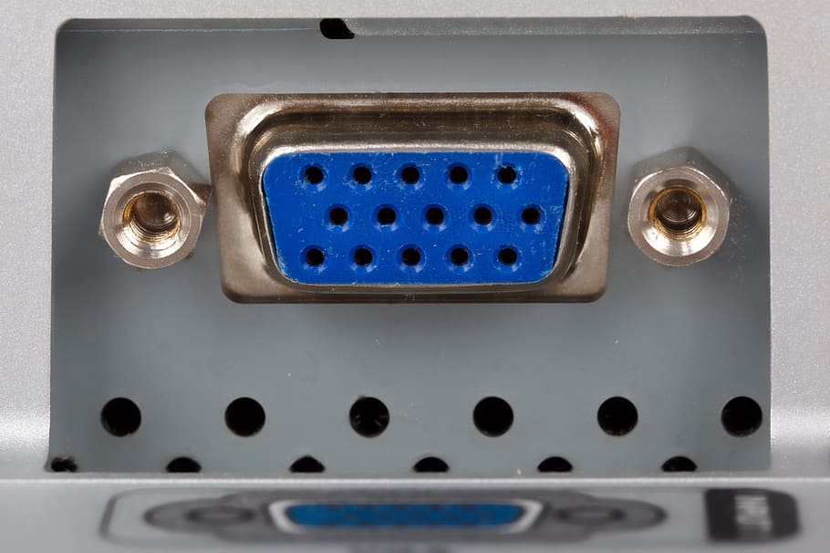 analògic, ordinador, connectar, connexió, connector, dades, dispositiu, pantalla, gràfic, maquinari, informació, entrada, monitor, endoll, port, senyal, tecnologia, vga, vídeo, metall, primer pla, equipament per a la llar, a l'interior, cap gent, blau, tir de l'estudi, aigua, habitació domèstica, pica, color plata, fons, sol objecte, forat, aliatge, netejar, equipament, maquinària, acer, 5K