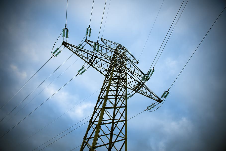 torre elèctrica blanca, blau, cable, núvols, corrent elèctric, elèctric, electricitat, energia, medi ambient, equipament, alt, alt voltatge, línia, tir en angle baix, línies elèctriques, Font d'alimentació, cel, tecnologia, torre, transmissió, línies superiors, pal d’utilitat, voltatge, cables, connexió, vista d’angle baix, generació de combustible i energia, piló d’electricitat, núvol - cel, comunicacions globals, naturalesa, comunicació, línia elèctrica, estructura construïda, alta - alta, cap gent, cable d’acer, arquitectura, a l'aire lliure, complexitat, equipament elèctric, aliatge, 4K