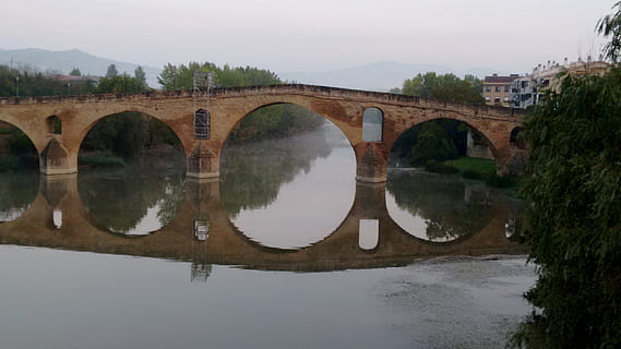 pod, rio, Spania, cale, santiago, reflecţie, pod - om construit, apă, conexiune, arhitectură, construită, podul arcului, arc, râu, natură, nici o persoana, cer, zi, copac, în aer liber, plantă, liniște, transport, 2K, CC0, domeniu public, fără drepturi de autor