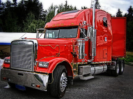 tapet, fundal, camion, roșu, America, camion roșu american, transport, vehiculul terestru, în aer liber, copac, zi, mijloc de transport, vehicul cu motor, staționar, semi camion, mașină, drum, nici o persoana, transport de marfă, un motor de incendiu, oraș, călătorie, loc de parcare, camioane, parcare, roată, 2K, CC0, domeniu public, fără drepturi de autor