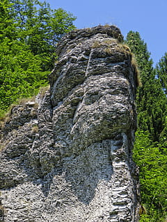 Skála, lišta, Pohled, krajina, franconian švýcarsko, leinleiter údolí, strom, rostlina, rock - objekt, pevný, nízký úhel pohledu, Příroda, nikdo, přistát, den, růst, zelená barva, Skalní formace, les, krása v přírodě, nebe, venku, klid, mimoměstské scény, hrubý, formace, erodoval, 5K, CC0, veřejná doména, bez autorských práv
