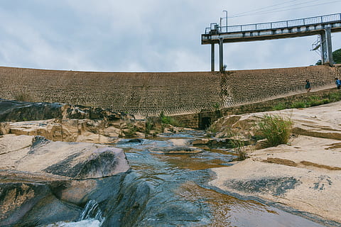 time-lapse foto, lichaam, water, viewing, ladder, architectuur, wolken, daglicht, milieu, stroom, gras, landschap, natuur, buitenshuis, mensen, rotsen, toneel-, stenen, structuur, hemel, ingebouwde structuur, wolk - lucht, solide, industrie, dag, rots, rock - object, mijnbouw, de mijne, brandstof en stroomopwekking, geen mensen, land-, buitenkant van het gebouw, verontreiniging, 5K, CC0, publiek domein, royaltyvrij