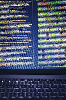 tourné, ordinateur portable, code, la programmation, langage de programmation, le web, code source, la mise en réseau, écran, système, un, Nombres, crash, nul, langage de script, fonctionnel, pirate, binaire, autoroute de l'information, moniteur, Type de fichier, code binaire, clavier, réseau, La technologie, ordinateur, Technologie sans fil, la communication, portable, lien, à l'intérieur, Les données, équipement informatique, personne, clavier d'ordinateur, l'Internet, nombre, fermer, moniteur d'ordinateur, réseau informatique, texte, écriture occidentale, ordinateur de bureau, crime d'ordinateur, 5K, CC0, domaine public, libre de droits