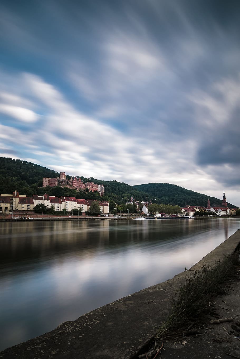 Heidelberg, pont, neckar, núvols, núvol - cel, aigua, arquitectura, estructura construïda, cel, exterior de l'edifici, naturalesa, ciutat, cap gent, riu, connexió, reflexió, bellesa a la natura, edifici, planta, pont - estructura feta per l'home, dia, escenics - natura, a l'aire lliure, pont d’arc, 2K