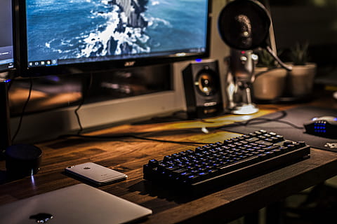 sort, trådede, spilcomputer tastatur, flad, skærm, overvåge, vendt, acer, mekanisk, tastatur, mus, kamp, arbejdsstation, computer, kontor skrivebord, teknologi, computerskærm, computer tastatur, computerrum, desktop pc, indendørs, skrivebord, udstyr, ingen mennesker, lyd mixer, computerudstyr, bord, lydoptagelsesudstyr, forbindelse, lydstudie, lydudstyr, meddelelse, kontrollere, møbel, trådløs teknologi, studie, elektrisk udstyr, 5K, CC0, offentligt domæne, royaltyfrie