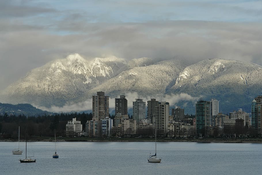foto de la ciutat, foto, ciutat, aigua, vaixell nàutic, Columbia Britànica, llocs de viatges, Canadà, mar, vancouver - canada, naturalesa, arquitectura, cap gent, estructura construïda, exterior de l'edifici, hivern, temperatura de fred, edifici, núvol - cel, paisatge urbà, cel, davant del mar, destinacions de viatge, exterior d’edifici d’oficines, transport, horitzó urbà, a l'aire lliure, gratacels, veler, 4K