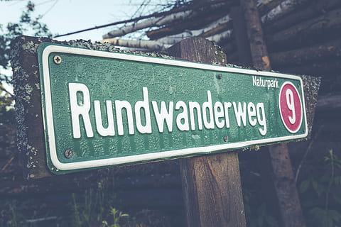 více, destinace, Pohled, hledisko, hora, volný čas, plošina, Zajímavosti, cestovní ruch, Dovolená, turistika, horolezectví, Příroda, přírodní park, les, pole, krajina, Skála, vzdálený pohled, předvídavost, hory, stromy, bavorský les, sdělení, text, podepsat, západní skript, informace, informační značka, vedení, zaměřit se na popředí, non-západní skript, skript, nikdo, den, dopravní značka, detail, varovná cedule, silnice, velké písmeno, plakát, prkno, venku, zpráva, 5K