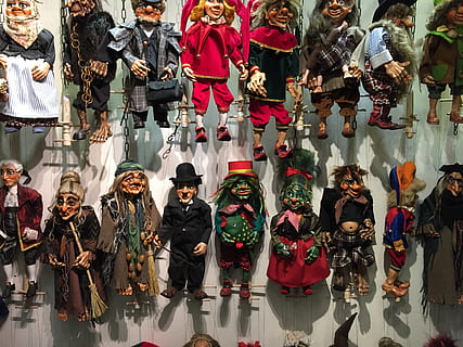 puppets, ventriloquist, doll, performance, human representation, representation, choice, retail, variation, clothing, for sale, art and craft, retail display, male likeness, shopping, real people, creativity, female likeness, group of people, store, day, arrangement, women, people, outdoors, 2K, CC0, public domain, royalty free