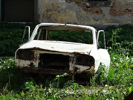 dacia, bil, gammel, karrosseri, forladt, transportform, beskadiget, græs, Mark, jord, transportmidler, plante, forældet, nedgang, kørt ned, forringelse, ingen mennesker, natur, dag, land køretøj, ødelæggelse, arkitektur, udendørs, ødelagt, 2K, CC0, offentligt domæne, royaltyfrie