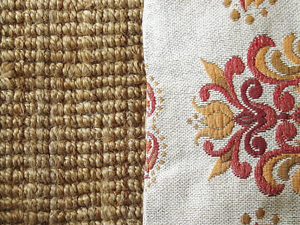 estructura, catifa, coixí, fons, estora, patró, tèxtil, art i artesania, cap gent, creativitat, a l'interior, primer pla, artesania, marc complet, natura morta, textura, marró, menjar i beguda, elecció, menjar, disseny, multicolor, material, venda al detall, motiu floral, brodats, 4K, CC0, domini públic, lliure de regalies