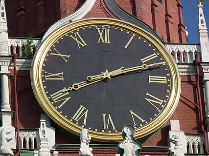 Uhr, Ziffernblatt, Kreml, Moskau, Russland, Zeitmessung, Zeit, Messung, Hauptstadt, die Architektur, Gold, Russisch, Sehenswürdigkeiten, Sowjetunion, Gebäudehülle, gebaute Struktur, keine Leute, römische Ziffer, Kreis, Minutenzeiger, Geometrische Figur, römisch, gestalten, Tag, Gebäude, Glockenturm, Nummer, Uhrzeiger, Flachwinkelansicht, alt, 1080P, CC0, gemeinfrei, lizenzfrei