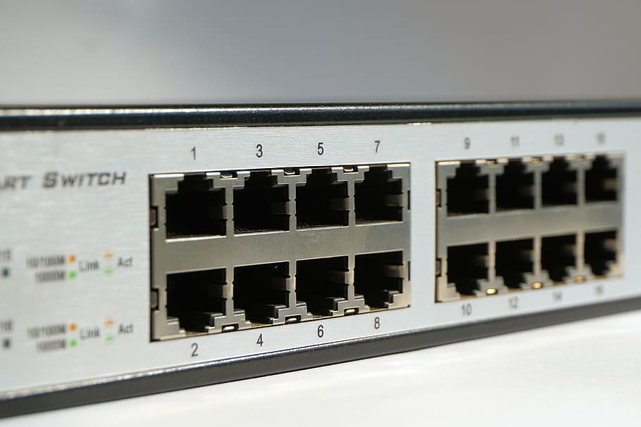 negre, gris, hub de port USB, això, interruptor, xarxa, processament de dades, connexió, dades, cable de connexió, lan, Internet, tecnologia, electrònica, maquinari, xip, ethernet, tecnologia de xarxa, cables de xarxa, connexions, distribuïdor, cap gent, primer pla, a l'interior, indústria, enfocament selectiu, cultura i entreteniment artístic, color negre, Color blanc, equipament, comunicació, negocis, endoll de connexió de xarxa, control, en fila, ordinador, natura morta, xarxa d’ordinadors, música, component elèctric, 4K