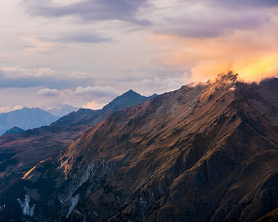 Brun, bjerglandskab, lang, eksponering fotografering, mountain rage visning, overskyet, himmel, dagtimerne, bjerg, klippe, Sky, tåge, sky - himmel, bjergkæde, scenics - natur, skønhed i naturen, miljø, landskab, ro, solnedgang, rolig scene, natur, ikke-urbane scene, ingen mennesker, idyllisk, udendørs, fysisk geografi, rejsemål, fjern, bjergtop, formation, 4K, CC0, offentligt domæne, royaltyfrie