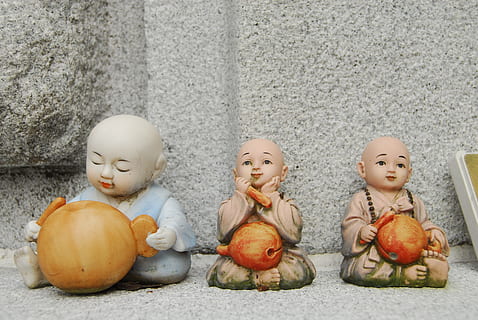 Tempel, Sektion, Buddhismus, menschliche Darstellung, Darstellung, Spielzeug, Kunst und Handwerk, Kreativität, keine Leute, Tag, Puppe, Stillleben, männliche Ähnlichkeit, weibliche Ähnlichkeit, Wandbau - Funktion, Sitzung, Essen und Trinken, Lebensmittel, Gruppe von Objekten, Figur, Skulptur, Natur, 4K, CC0, gemeinfrei, lizenzfrei