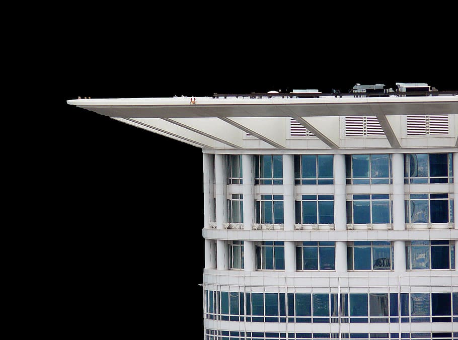 krone, skyskraber, facade, arkitektur, skyskrabere, glasfacader, moderne, skyline, op mod himlen, konstruktionsteknologi, spejlvæg, bygning, stor by, refleksioner, vindue, nat, bygning udvendig, bygget struktur, ingen mennesker, udendørs, belyst, sort baggrund, by, himmel, natur, lav vinkel visning, kopiere plads, kontorbygning udvendig, mønster, rejse, kontor, glas - materiale, 1080P