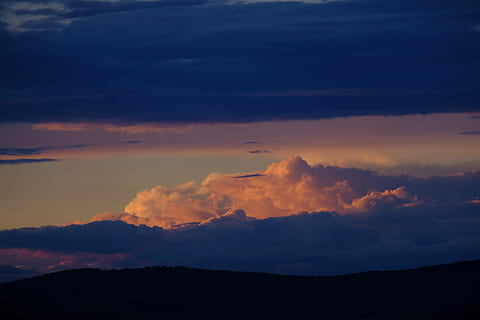 เมฆ, Cloudscape, ท้องฟ้า, เมฆดำ, อารมณ์, ภูมิประเทศ, ขาว, ก่อตัวเป็นเมฆ, ข้างหน้า, อารมณ์อากาศ, คิวมูลัส, เมฆสวยงาม, เมฆปกคลุม, เมฆคิวมูลัส, cloudformation, ความหมอง, สภาพอากาศ, บรรยากาศ, ธรรมชาติ, เมฆพายุ, gewitter กระตุ้น, แสง, การก่อตัวของเมฆ, lichtspiel, สวย, ลำแสง, ผลแสง, เงา, สีน้ำเงิน, ฝนฟ้าคะนอง, ฝน, มีเมฆมาก, ปรากฏการณ์ธรรมชาติ, ท้องฟ้ามากที่สุด, พายุฝนฟ้าคะนอง, หน้าเมฆ, พายุ, คุกคาม, หน้าพายุ, มืด, ละคร, เมฆ - ท้องฟ้า, Scenics - ธรรมชาติ, ความงามในธรรมชาติ, พระอาทิตย์ตกดิน, ฉากที่เงียบสงบ, ความเงียบสงบ, ไม่มีคน, ภาพเงา, งดงาม, ท้องฟ้าที่น่าทึ่ง, สิ่งแวดล้อม, ภูเขา, กลางแจ้ง, สีส้ม, ฉากที่ไม่ใช่ในเมือง, พลบค่ำ, คู่บารมี, ท้องฟ้าโรแมนติก, 5K, CC0, โดเมนสาธารณะ, ค่าลิขสิทธิ์ฟรี