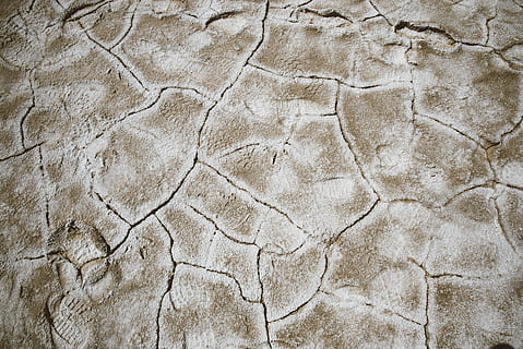 avvicinamento, foto, Marrone, screpolato, suolo, Senza titolo, crepa, struttura, terra, modello, orma, deserto, sabbia, natura, dolce, crack bianco, paesaggio, beige, sfondi, fotogramma intero, strutturato, nessuno, modello naturale, solido, giorno, scenics - natura, roccia, all'aperto, astratto, roccia - oggetto, ambiente, clima arido, caratteristica della parete, sfondi astratti, clima, fango, effetto strutturato, 5K, CC0, dominio pubblico, privo di copyright