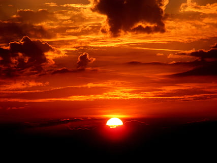 fotografía del atardecer, puesta de sol, cielo, Dom, nube, crepúsculo, rojo, nube - cielo, color naranja, belleza en la naturaleza, paisajes - naturaleza, naturaleza, luz del sol, temor, silueta, tranquilidad, cielo dramático, nadie, escena tranquila, idílico, paisaje de nubes, amarillo, oscuro, ambiente, al aire libre, brillante, 2K, CC0, dominio público, libre de derechos