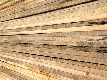 træ, brædder, stak, Bohlen, bunke af træ, baggrunde, træ - materiale, mønster, stribet, tekstureret, materiale, fuld ramme, ingen mennesker, planke, tæt på, Brun, ru, trækorn, dag, udendørs, gentagelse, sollys, høj vinkel visning, naturligt mønster, tømmer, gulve, 2K, CC0, offentligt domæne, royaltyfrie