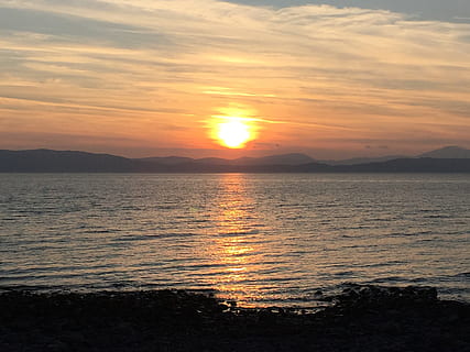 tramonto, Skye, Scozia, cielo, bellezza nella natura, acqua, scenics - natura, la tranquillità, scena tranquilla, mare, nuvola - cielo, idilliaco, colore arancione, montagna, natura, riflessione, sole, nessuno, scena non urbana, a distanza, terra, all'aperto, cielo romantico, 2K, CC0, dominio pubblico, privo di copyright
