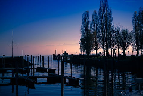 doc, corp, apă, noapte, apus de soare, fundal, Lacul Constance, fundal de ecran, soare, dispozitie, cer, Abendstimmung, albastru, peisaj, luminos, atmosferic, seară, iarnă, cerul de seară, amurg, romantic, portocaliu cer, seara, reflectarea apei, portocale, seturi de soare, natură, lac, copaci, port, iaht, barcă cu vele, copacii oglinzi, bancă, reflecţie, iluminat, în aer liber, siluetă, destinații de călătorie, scenics, liniște, o scenă liniștită, arhitectură, transport, frumusețe în natură, nici o persoana, copac, scenice - natura, navă nautică, construită, exteriorul clădirii, post de lemn, barcă cu pânze, marina, 4K, CC0, domeniu public, fără drepturi de autor