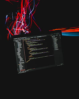 ouvert, noir, ordinateur portable, appartement, écran, moniteur, l'affichage, codes, développeur, la programmation, travail, minimal, délavé, portable, pc, rouge, Bureau, codage, code, fond d'écran, La technologie, personne, à l'intérieur, illuminé, fond noir, la communication, prise de vue en studio, multi couleur, fermer, lien, embrasé, Les données, texte, foncé, mouvement, nombre, complexité, mouvement flou, longue exposition, équipement électrique, Langage informatique, 4K, CC0, domaine public, libre de droits