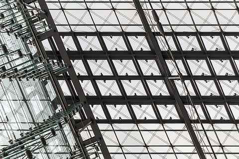 bicchiere, finestre, soffitto, costruzione, architettura, design, travi, struttura costruita, Inquadratura dal basso, modello, esterno dell'edificio, nessuno, giorno, moderno, vetro - materiale, città, all'aperto, natura, metallo, fotogramma intero, edificio per uffici esterno, trave, 4K, CC0, dominio pubblico, privo di copyright