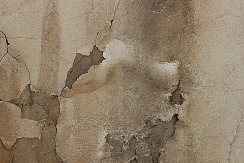 paret, guix, fons, vell, trencat, hauswand, estructura, façana, edifici antic, decaïment, malalt, textura, espatllat, marc complet, esquerdat, funció de construcció de parets, arquitectura, resistent, cap gent, patró, mal estat, estructura construïda, aixafar, aspre, concret, abandonat, brut, primer pla, deteriorament, resum, a l'aire lliure, ciment, fons abstractes, efecte texturat, nivell superficial, 5K, CC0, domini públic, lliure de regalies