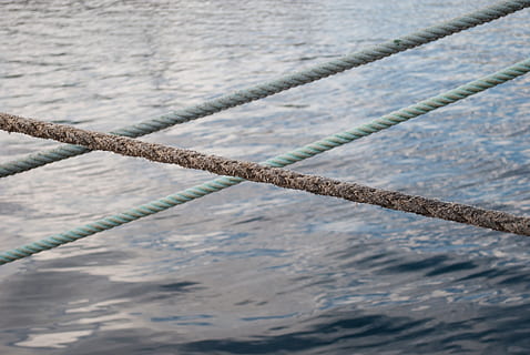 corde, mare, Maritimo, corda, forza, acqua, giorno, nessuno, natura, concentrarsi sulle conoscenze acquisite, all'aperto, connessione, avvicinamento, metallo, sicurezza, vista dall'alto, fotogramma intero, sfondi, modello, legato, 4K, CC0, dominio pubblico, privo di copyright