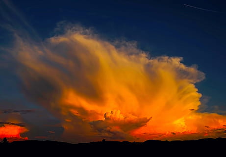 blanc, blau, cel, daurat, hores, foto, taronja, núvol, núvols, foc, posta de sol, naturalesa, vespre, núvol - cel, color taronja, cloudscape, a l'aire lliure, escenics, sol, bellesa a la natura, estiu, vermell, cel dramàtic, temps, llum solar, groc, paisatge, nit, perill, calor - temperatura, poder a la natura, silueta, cap gent, lava, escenics - natura, medi ambient, tranquil·litat, comunicació, escena tranquil·la, senyal d'advertència, signe, escena no urbana, 4K, CC0, domini públic, lliure de regalies