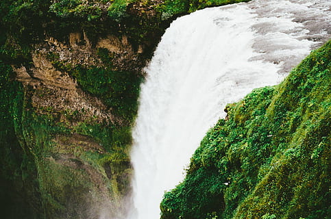 in profondità, ripido, cascata, natura, fiume, acqua, freschezza, foresta, ruscello, Paesaggi, foresta pluviale tropicale, paesaggio, bellezza nella natura, movimento, pianta, lunga esposizione, albero, scenics - natura, acqua corrente, colore verde, nessuno, crescita, energia, movimento sfocato, fluente, terra, giorno, potere in natura, all'aperto, acqua che cade, foresta pluviale, 1080P, CC0, dominio pubblico, privo di copyright