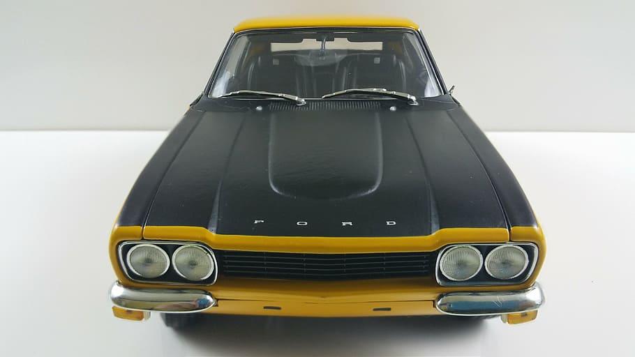 capri, automàtic, model, oldtimer, vehicles, model de cotxe, joguines, cotxe, vehicle terrestre, transport, estil retro, manera de transport, tir de l'estudi, groc, automòbil, a l'interior, sol objecte, cap gent, primer pla, taxi, fons blanc, vell, estacionari, plàstic, color negre, senzillesa, antiguitat, 5K