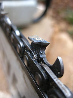 drujba, foaia, ascuțit, periculos, muncă, metal, selectiv, a închide, nici o persoana, vedere în unghi mare, instrument de lucru, culoare neagră, în interior, echipament, bicicletă, zi, să se concentreze asupra primelor elemente, instrument, natură moartă, camera de zi, om obiect făcut, omul făcut, mașini, unealta de mana, argintiu colorat, oţel, 2K, CC0, domeniu public, fără drepturi de autor