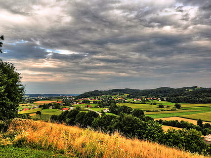 paesaggio, prospettiva, vista distante, vista, natura, collina, nuvola - cielo, pianta, cielo, campo, ambiente, scenics - natura, bellezza nella natura, albero, terra, scena tranquilla, scena rurale, la tranquillità, erba, colore verde, crescita, agricoltura, nessuno, scena non urbana, all'aperto, 4K, CC0, dominio pubblico, privo di copyright