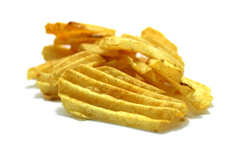 food, unhealthy, chips, snack, close-up, crisp, crispy, crunchy, delicious, food photography, fried, junk food, pile, potato chips, tasty, yummy, fast food, unhealthy eating, french fries, white background, cut out, prepared potato, food and drink, potato, studio shot, ready-to-eat, take out food, deep fried, indoors, no people, potato chip, yellow, fast food french fries, paper plate, pub food, 4K