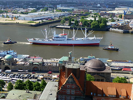 skib, beholder, elbe, søfart, Havn, container skib, Forsendelse, fragtskib, vand, transportere, teknologi, hamburg, kran, last, støvle, hav, slæbebåd, container terminal, kyst, maritim, nautiske fartøj, transportmidler, transportform, arkitektur, bygning udvendig, bygget struktur, by, rejse, fortøjet, dag, flod, ingen mennesker, rejsemål, natur, høj vinkel visning, boligområde, udendørs, bybilledet, passagerskib, sejlbåd, krydstogtskib, 4K, CC0, offentligt domæne, royaltyfrie