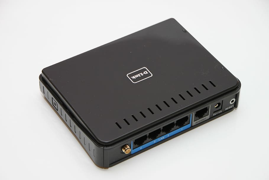 negre, Interruptor de concentrador d-link, d-link, dir, tallafocs, encaminador, dir-600, nat, wifi, sense fils, wps, editorial, tecnologia, color negre, fons blanc, xip d’ordinador, cap gent, tallar, tir de l'estudi, comunicació, connexió, ordinador, tecnologia sense fils, sol objecte, equips informàtics, negocis, dades, part de l’ordinador, plàstic, portabilitat, natura morta, a l'interior, color plata, 4K