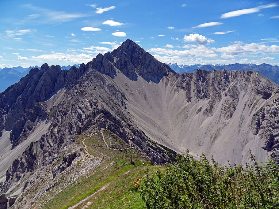 krajobraz, Góra, Alpy, Austria, Natura, szczyt, widok, wędrówki, niebo, widoki panoramiczne, scenics - natura, piękno natury, pasmo górskie, środowisko, spokojna scena, chmura - niebo, scena pozamiejska, spokój, Geografia fizyczna, geologia, idylliczny, dzień, żadnych ludzi, zdalny, cele podróży, skała, na dworze, tworzenie, suchy klimat, szczyt górski, 4K