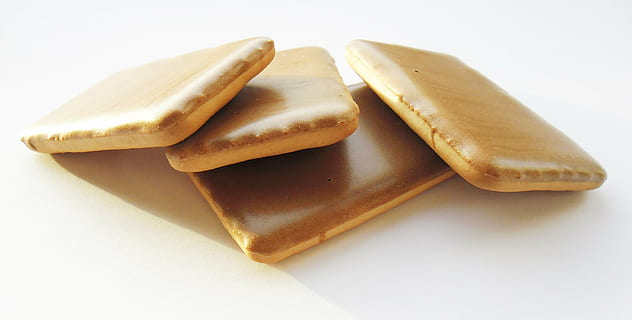 Kekse, Plätzchen, computerterm, Textdatei, Computercode, Werbung, Essen und Trinken, Lebensmittel, weißer Hintergrund, Brot, keine Leute, Nahansicht, Studioaufnahme, Senf, drinnen, Frische, Süss, ausgeschnitten, gebacken, Scheibe, Süßes Essen, Wohlbefinden, Snack, Dessert, gesundes Essen, einzelnes Objekt, Verbreitung, Versuchung, 4K, CC0, gemeinfrei, lizenzfrei