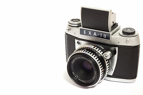 kamera, analogas, exa, ihagee, retro, fotoaparatas, senas fotoaparatas, nuotrauka, filmas, senas, analoginė kamera, fotografija, nostalgija, derliaus, objektyvas, hipsteris, retro išvaizda, įrašymas, kleinbild film, slr, neigiamas filmas, fotoaparatas - fotografijos įranga, senamadiškas, retro stiliaus, fotografijos temos, baltas fonas, Iškirpti, vienas objektas, nėra žmonių, technologijos, fotografijos įranga, studija, objektyvas - optinis prietaisas, patalpose, natiurmortas, kopijavimo vietos, juoda spalva, įranga, Iš arti, Senovinis, skaitmeninė kamera, SLR kamera, sidabro spalvos, 5K, CC0, Viešasis domenas, nemokamai