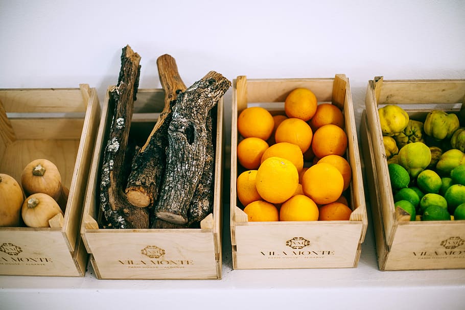 assortit, fruites, marró, fusta, caixes, tres, varietat, tronc de fusta, Caixa, fruita, vila monte, menjar, registre, vila, lisabon, lisboa, portugal, hotel, poma, citru, Lima, taronja, menjar i beguda, alimentació saludable, contenidor, elecció, benestar, frescor, gran grup d'objectes, variació, a l'interior, caixa-contenidor, cap gent, abundància, natura morta, venda al detall, vegetals, text, safata, 2K