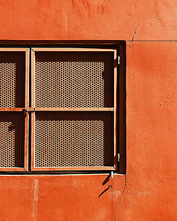 Nahansicht, Fotografie, geschlossen, Fenster, grau, gerahmt, Mesh-Fenster, Wand, Orange, Textur, Straße, Gebäude, Farbe, sperren, mobile Fotografie, Beton, iphone, Gebäudehülle, keine Leute, Wandbau - Funktion, gebaute Struktur, Tag, die Architektur, Metall, Sicherheit, Muster, draußen, alt, Schutz, Hintergründe, Gitter, Metallgitter, braun, 2K, CC0, gemeinfrei, lizenzfrei