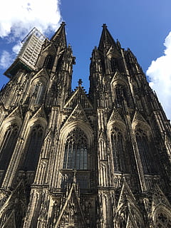 goth like, catedral, arquitectura, Església, religió, cel, lloc de culte, vista d’angle baix, creença, estructura construïda, exterior de l'edifici, espiritualitat, edifici, núvol - cel, el passat, història, destinacions de viatge, turisme, cap gent, a l'aire lliure, estil gòtic, civilització antiga, fletxa, 1080P, CC0, domini públic, lliure de regalies